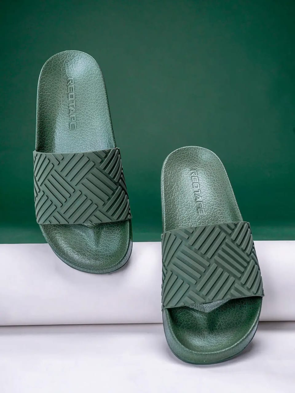 Red Tape Original Sliders Olive
