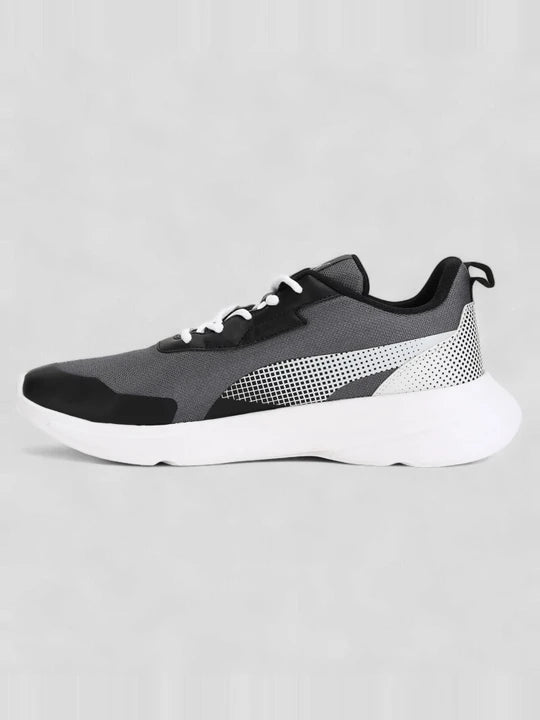Puma Men Voltige Sneaker