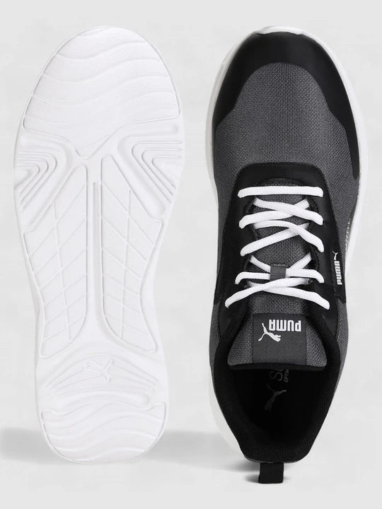 Puma Men Voltige Sneaker